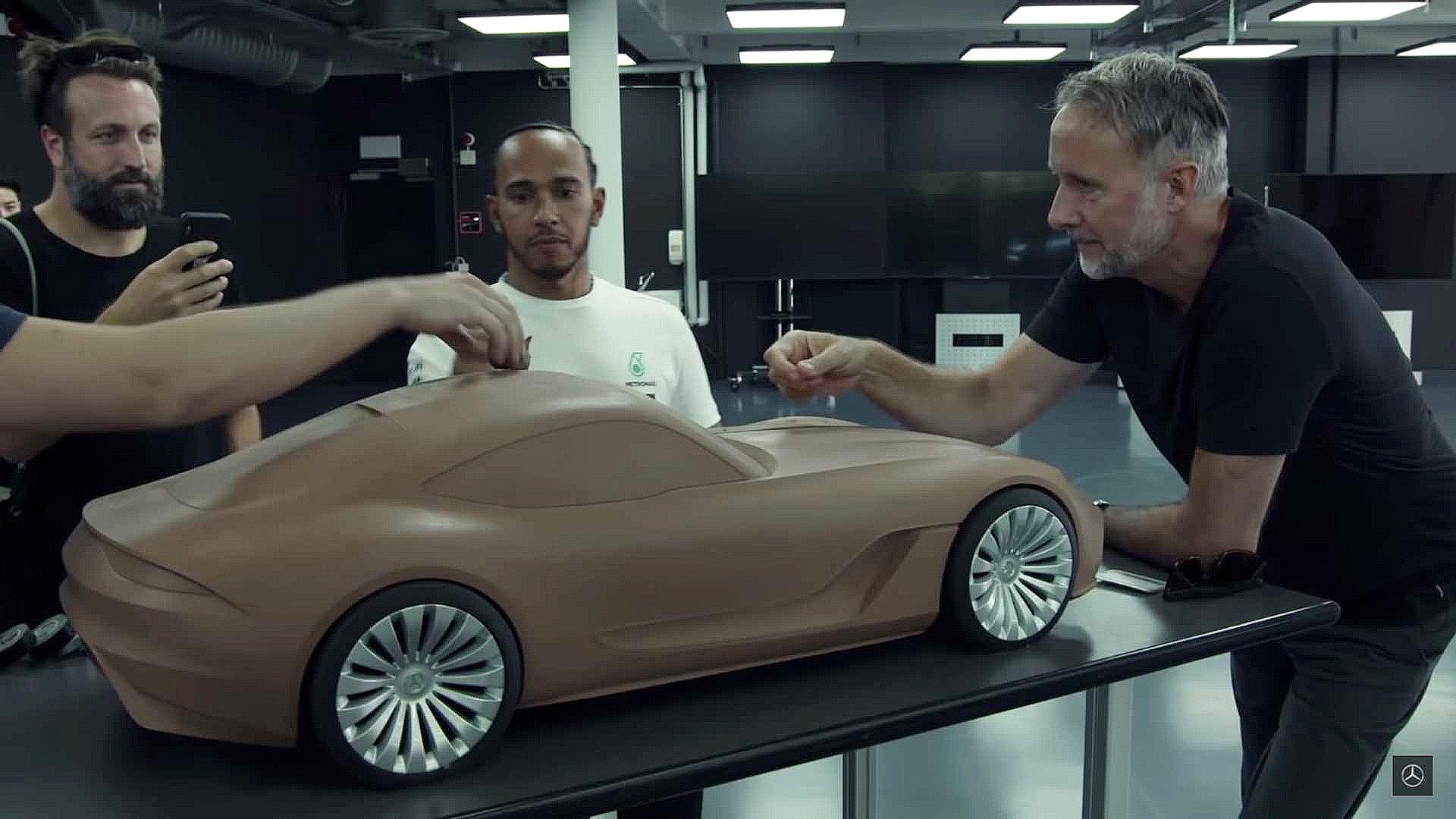 Είναι αυτή η επόμενη Mercedes-AMG GT; [vid]