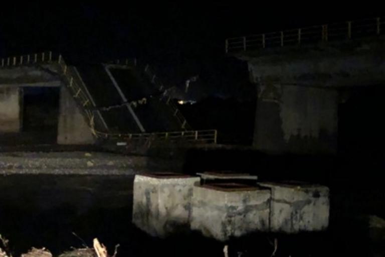 Καιρός: Νεκρή κολυμβήτρια στην Κω - Κατέρρευσε γέφυρα στη Ρόδο - Εικόνες που κόβουν την ανάσα [pics, video]