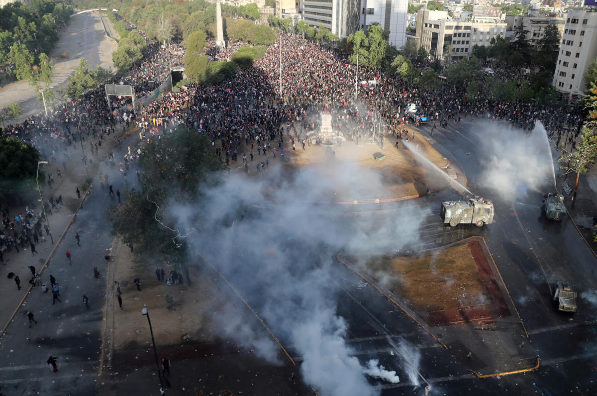 Σεισμός 6 Ρίχτερ στη Χιλή – Κραυγές τρόμου από διαδηλωτές στο Σαντιάγο [video]