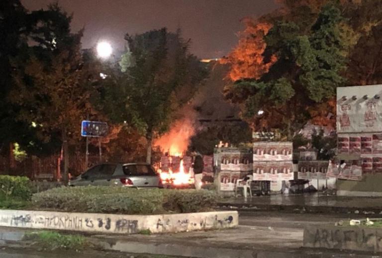 Θεσσαλονίκη: Κουκουλοφόροι ταμπουρώθηκαν στην Πολυτεχνική Σχολή του ΑΠΘ – Άναψαν φωτιές!