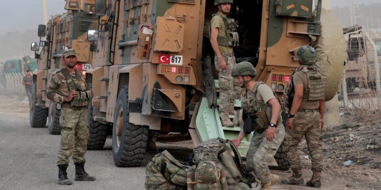 Συνεχίζεται η φρίκη στη Συρία: Τουρκικές δυνάμεις πυροβόλησαν διαδηλωτές στο Κομπάνι [vid]