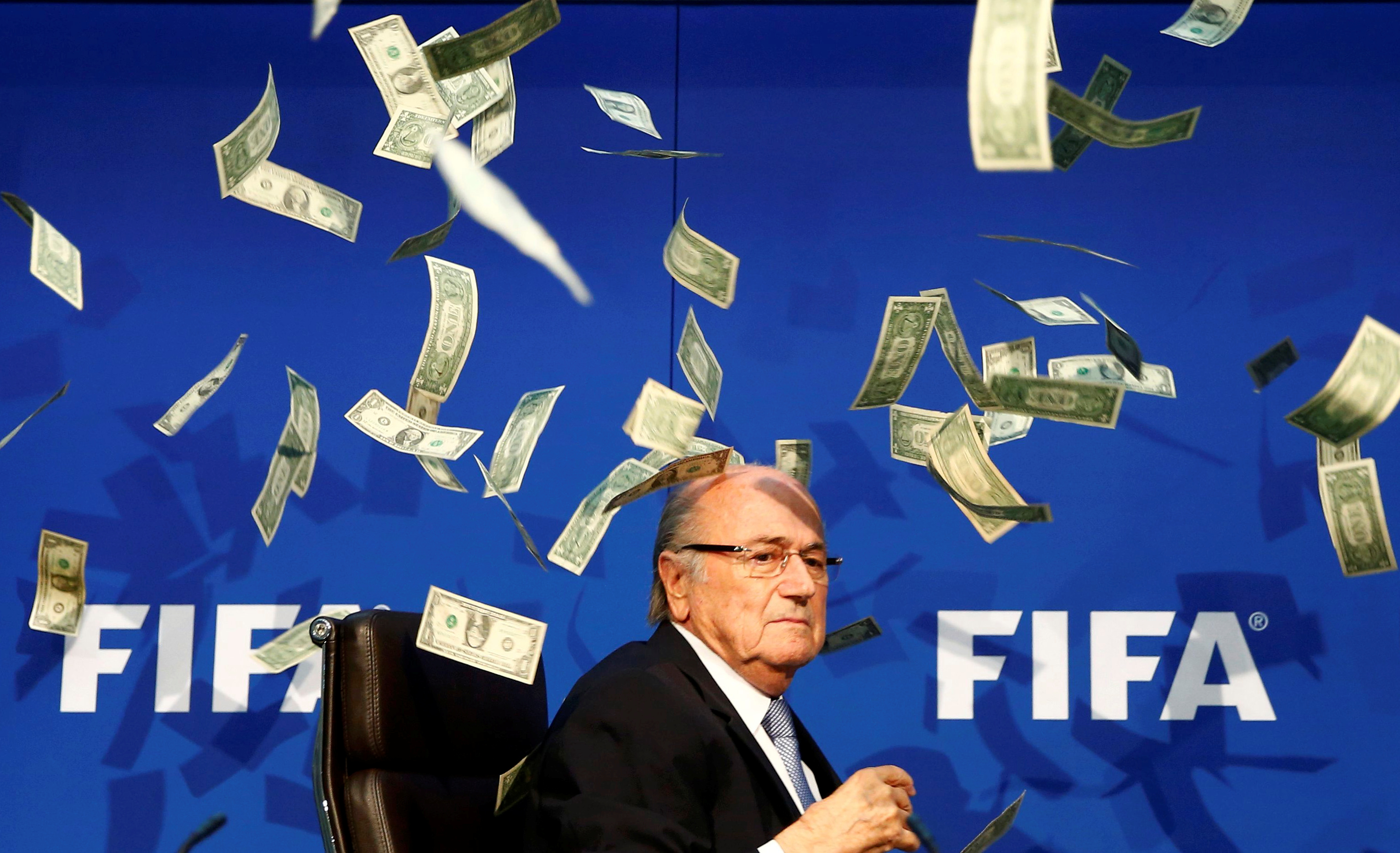 Νέο σκάνδαλο με FIFA! Πρώην πρόεδρος δωροδοκήθηκε για να δώσει το Μουντιάλ του 2018 στη Ρωσία