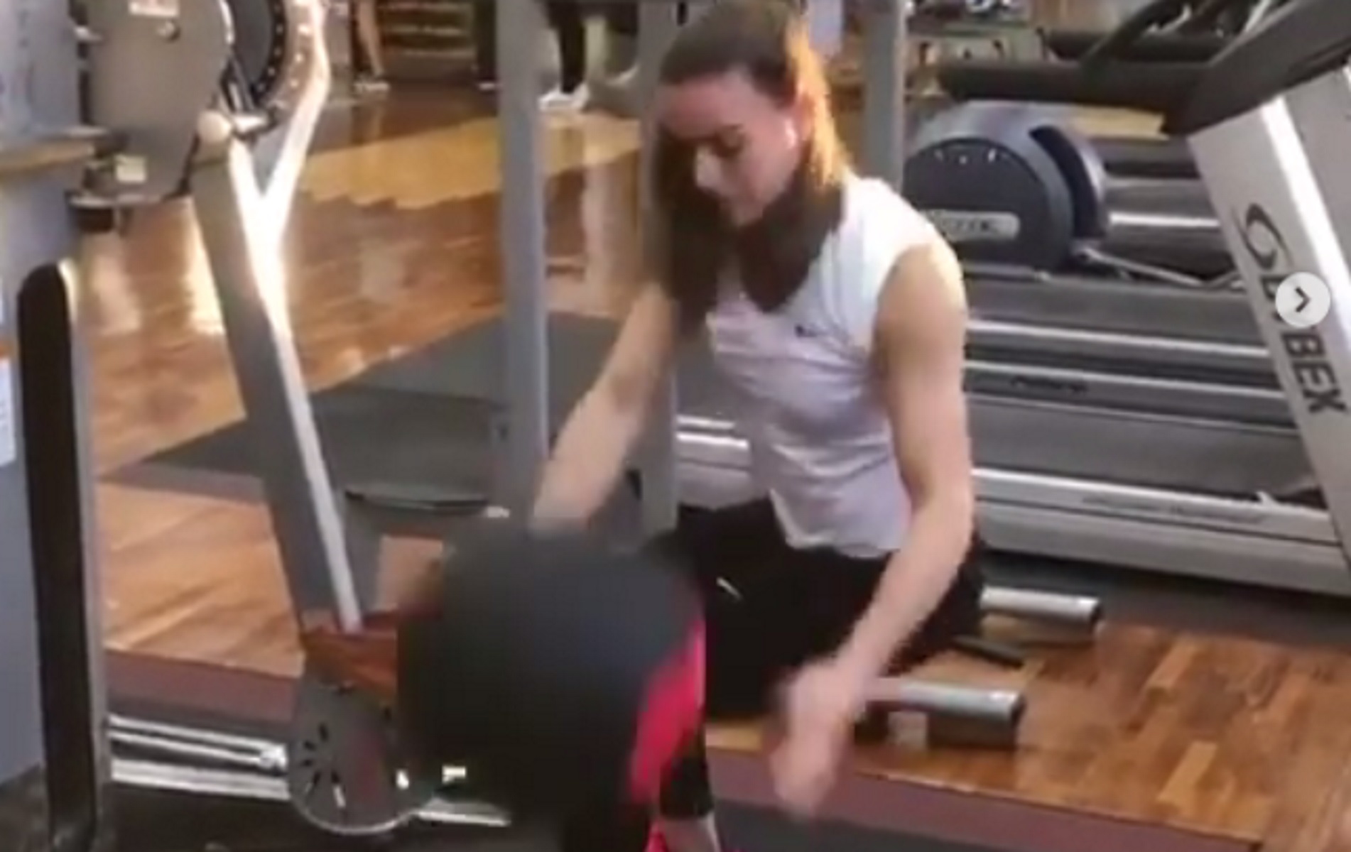 Σάκκαρη: “Λιώνει” στο γυμναστήριο! “Σκληρή” προπόνηση με Παναγιωτόπουλο [video]