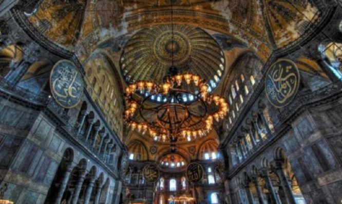 Αγιά Σοφιά: Γιατί η εμφάνιση των “περίεργων” βυζαντινών σταυρών τρομάζει τους  Τούρκους; [pic]