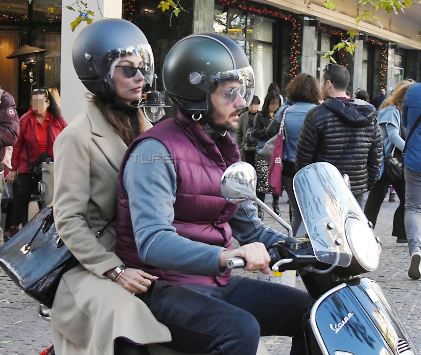 Μπέττυ Μαγγίρα – Δημήτρης Μάζης: Βόλτα με βέσπα στο κέντρο της Αθήνας! [pics]