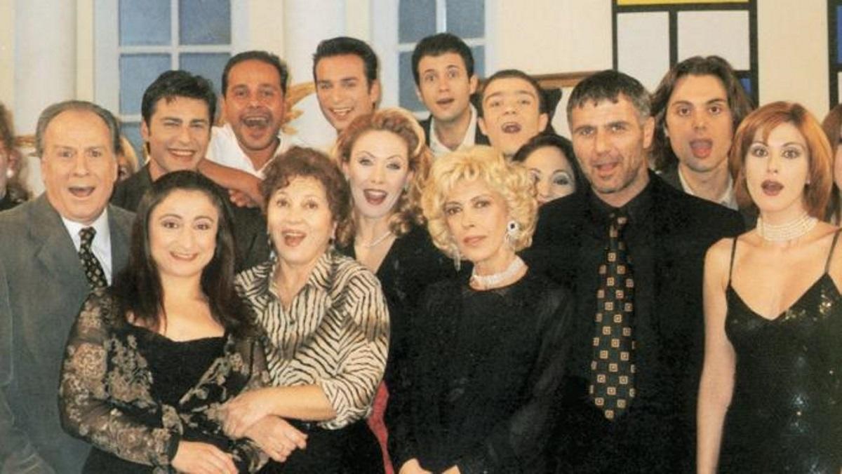 Η Εβελίνα Παπούλια αποκαλύπτει για τους Δύο Ξένους! «Μεσολάβησαν και οι άνθρωποι του Mega τότε…»