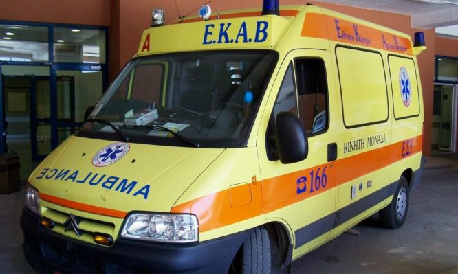 Θεσσαλονίκη: «Καραμπόλα» πέντε οχημάτων στη Σταυρούπολη – Δυο άτομα τραυματίστηκαν