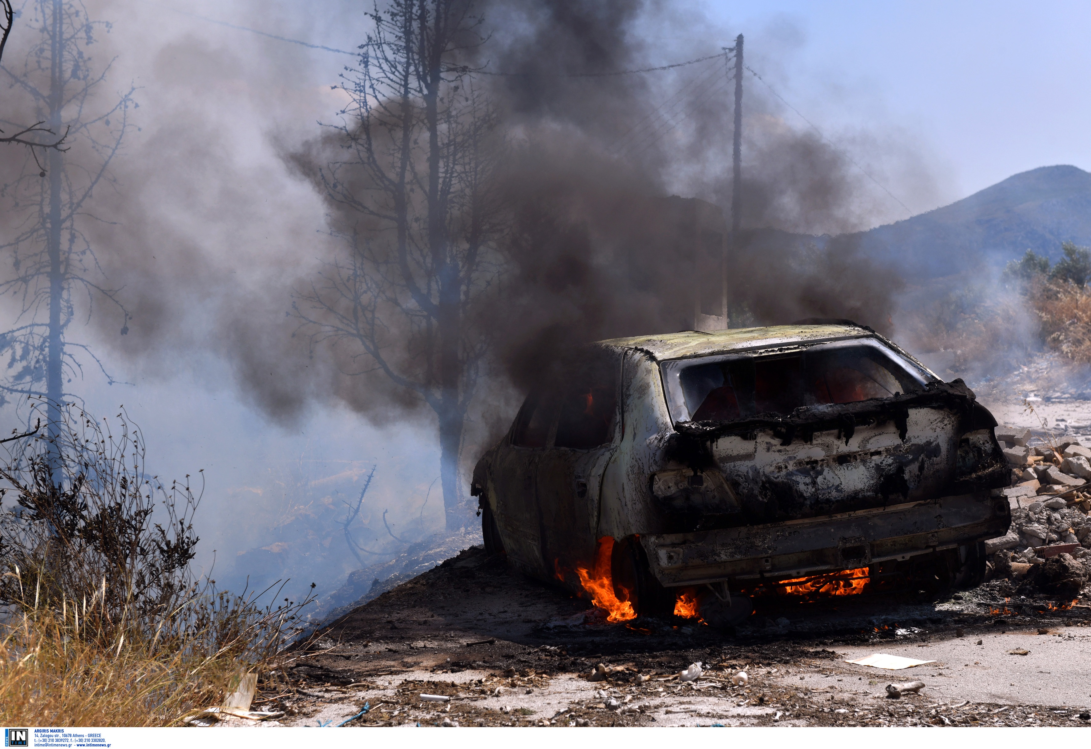 Κρήτη: Συναγερμός στην Πυροσβεστική, φωτιά σε σπίτι, καμμένα αυτοκίνητα