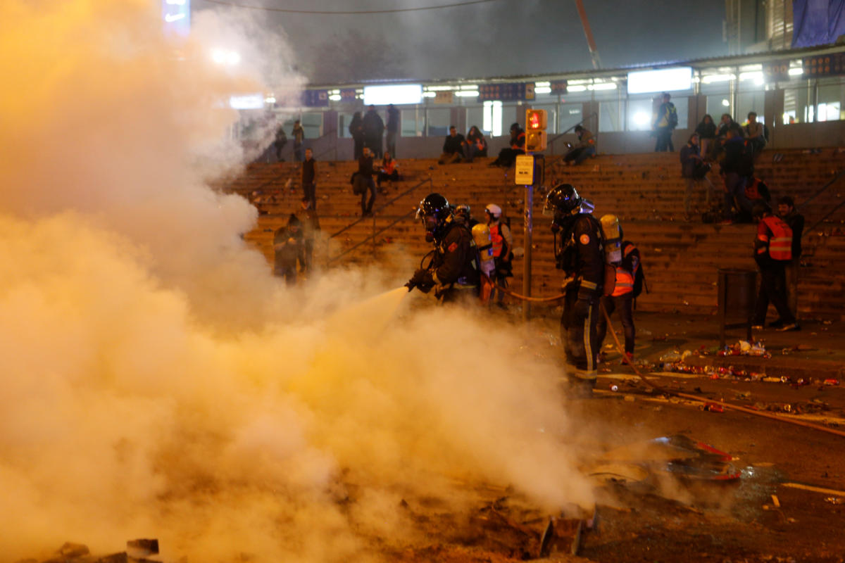 Σοβαρά επεισόδια στη Βαρκελώνη μετά το Clasico! [Pics, video]