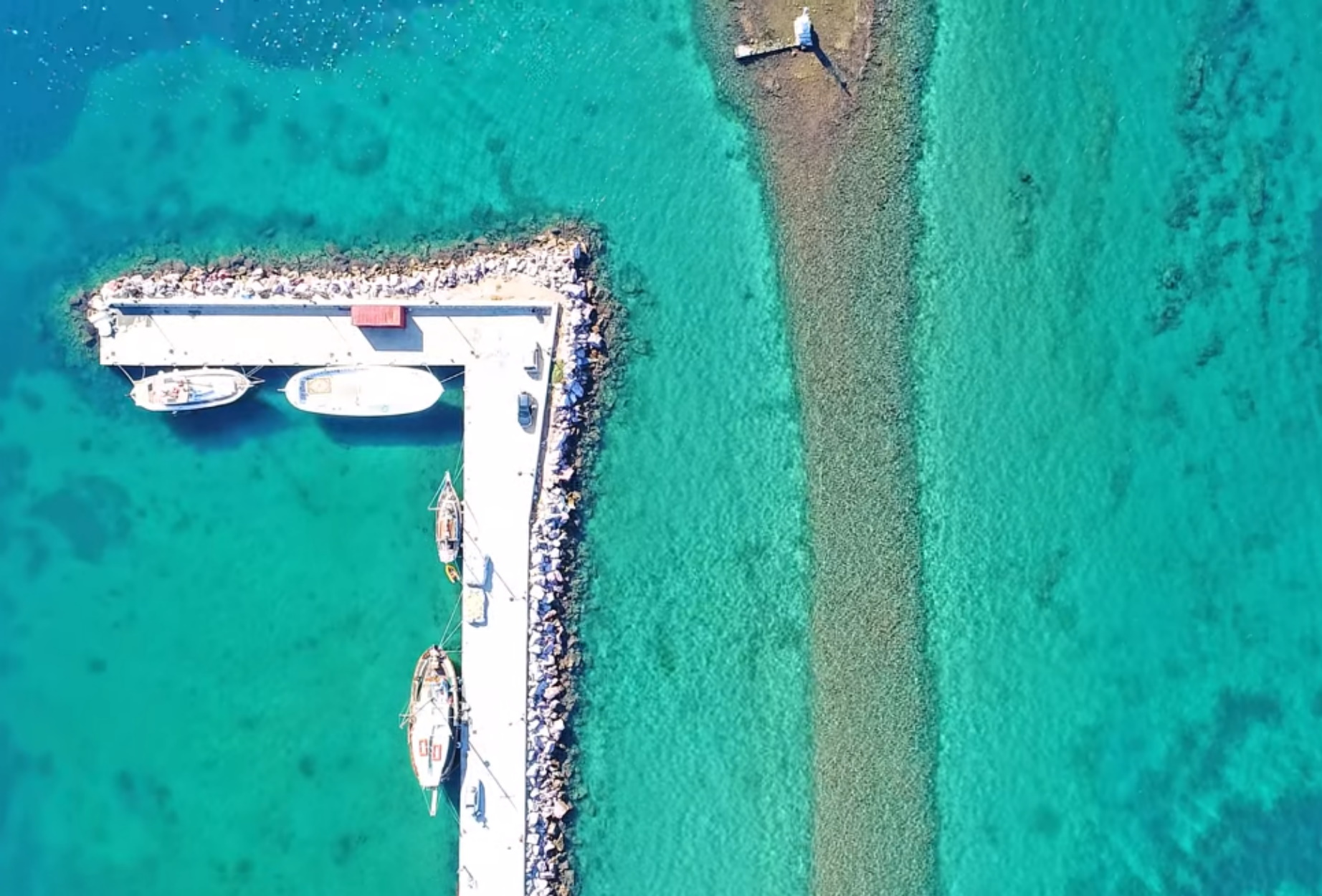 Ερέτρια: Τα δύο λιμάνια δίπλα δίπλα που τα χωρίζουν 2.500 χρόνια