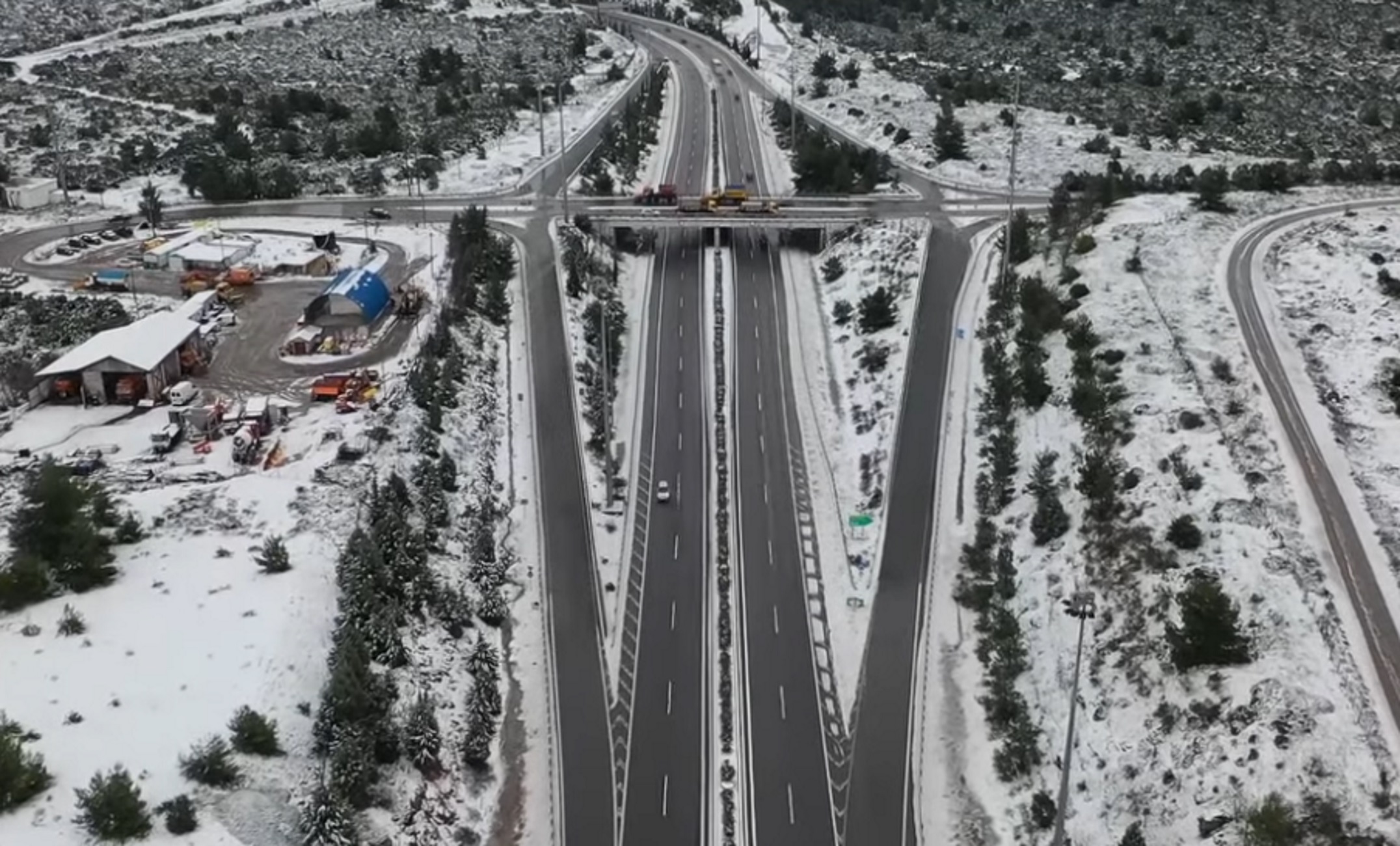 Εθνική Οδός Αθηνών – Λαμίας: Ο αγώνας για να μείνει ανοιχτός ο δρόμος από drone [video]