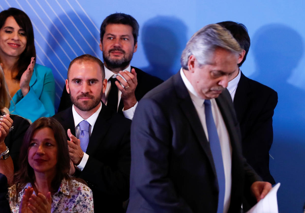Αργεντινή: Ανέλαβε την προεδρία ο Αλβέρτο Φερνάντες