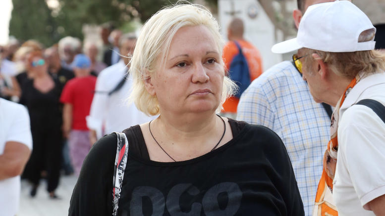 Βαρύ πένθος για την Καίτη Φίνου – Πέθανε και η δεύτερη αδερφή της