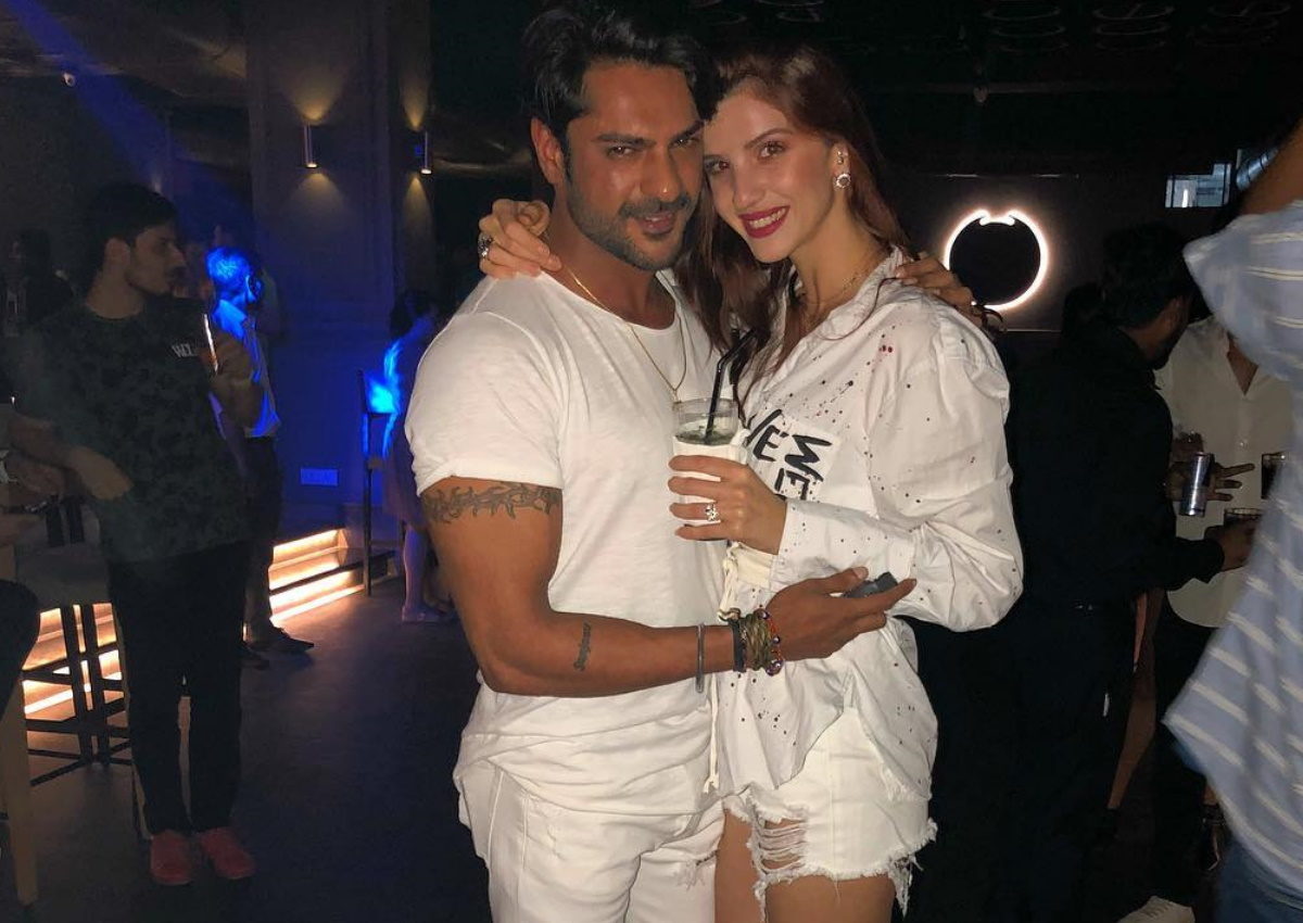 Ίλντα Κρόνι: Όσα αποκάλυψε για την προσωπική της ζωή και τον Ινδό σύντροφό της! [video]