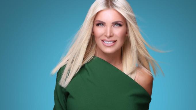 Η απάντηση της Κατερίνας Καινούργιου στη Ρούλα Κορομηλά: “Θυμάμαι να κλαίω… Να κλαίω συνέχεια…”!