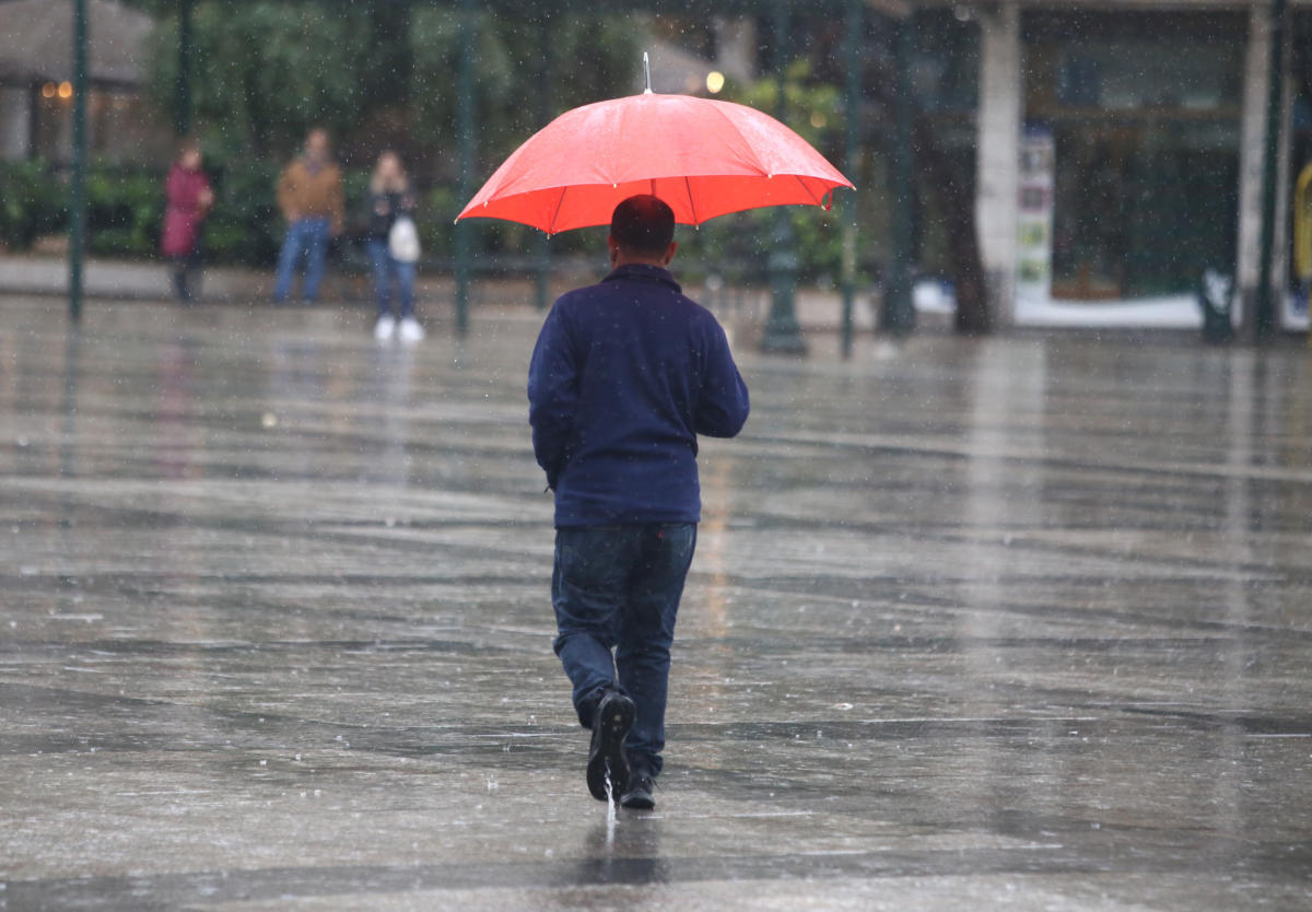 Καιρός – meteo: Που θα πέσουν έντονες βροχές και λασποβροχές σήμερα