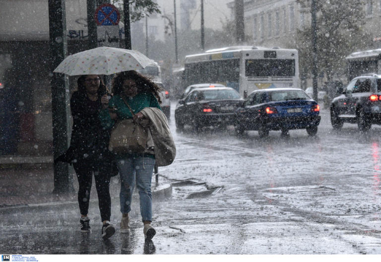 Καιρός – κακοκαιρία «Αθηνά»: Νέα επιδείνωση από το μεσημέρι της Κυριακής – Καταιγίδες σε Αττική και Εύβοια