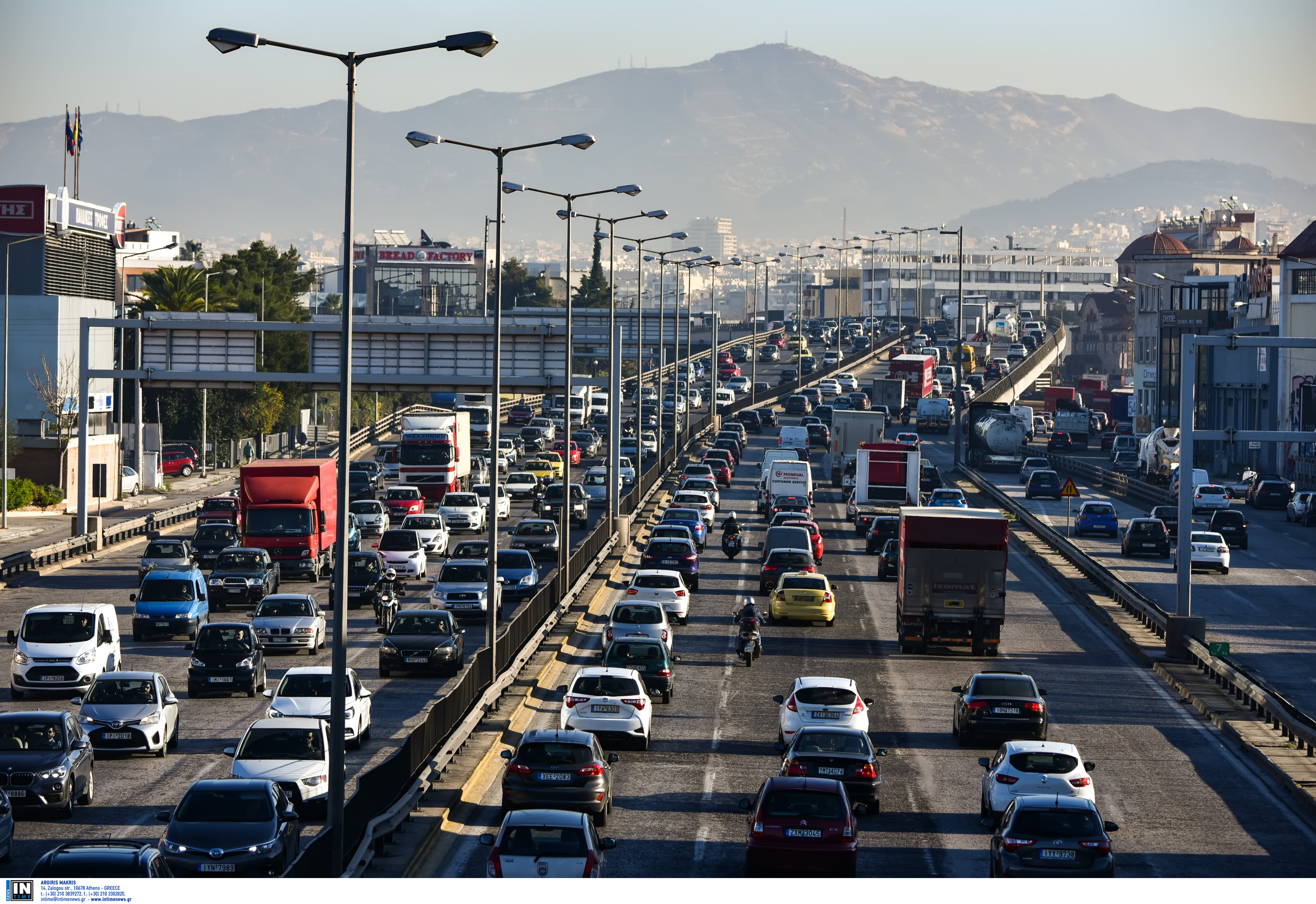 Χριστούγεννα – Πρωτοχρονιά: Σε ποιες εθνικές οδούς απαγορεύεται η κυκλοφορία σε φορτηγά