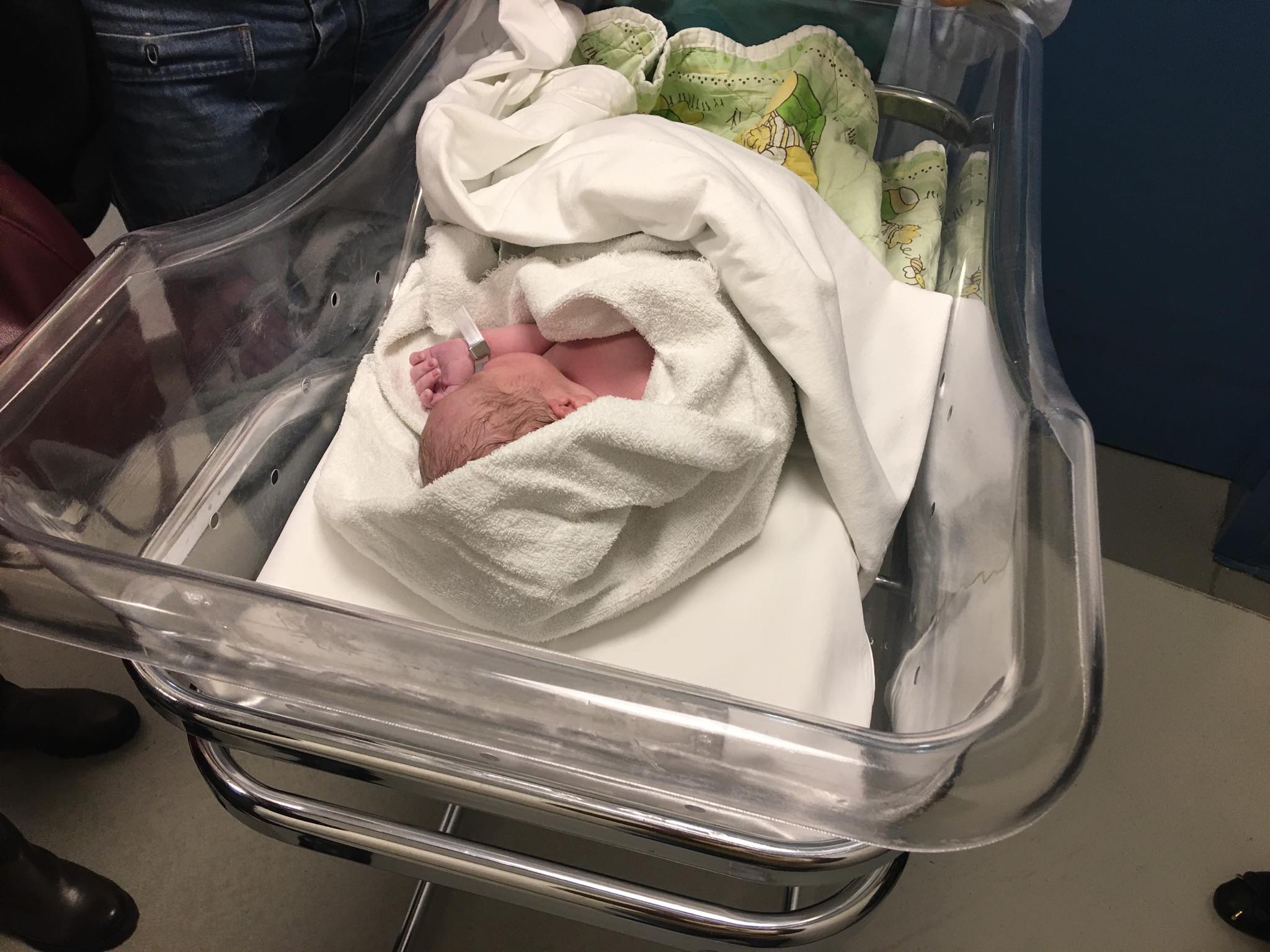 Έλα Νανά! Να σας ζήσει ο γιος! Μεγαλώνει η οικογένεια του newsit.gr