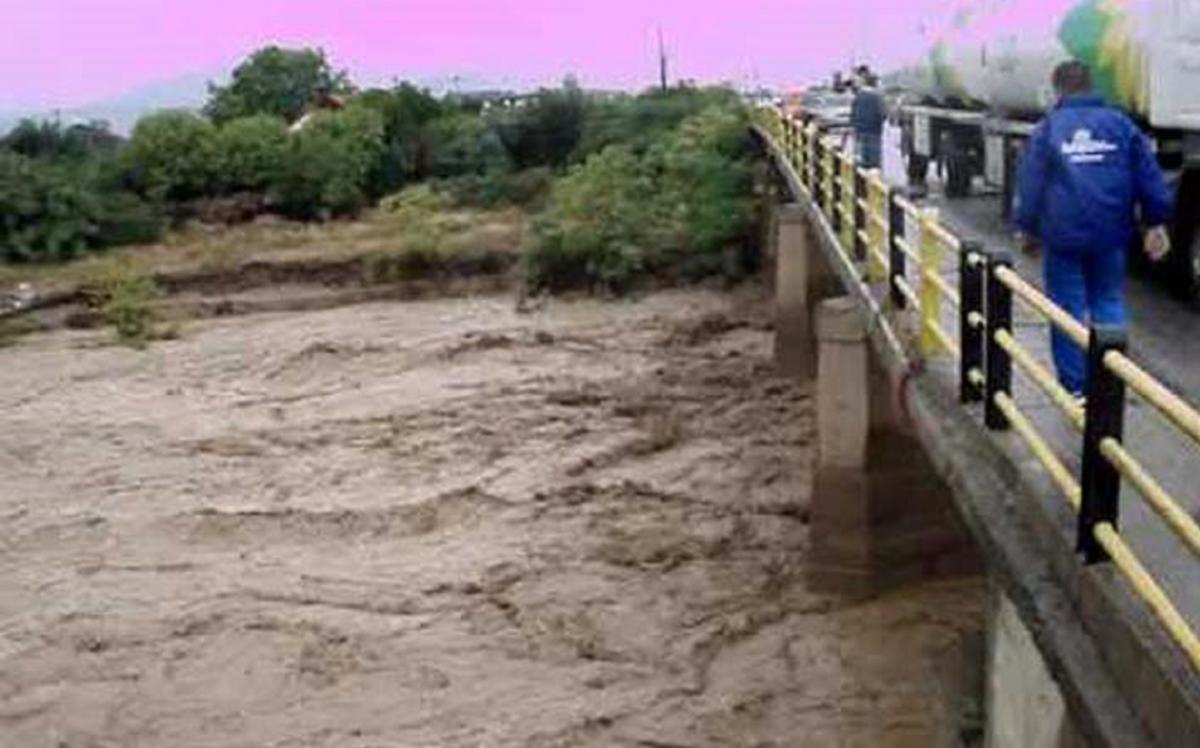 Χαλκίδα: Εκκένωση οικισμών στο Βασιλικό λόγω υπερχείλισης του ποταμού Λήλαντα