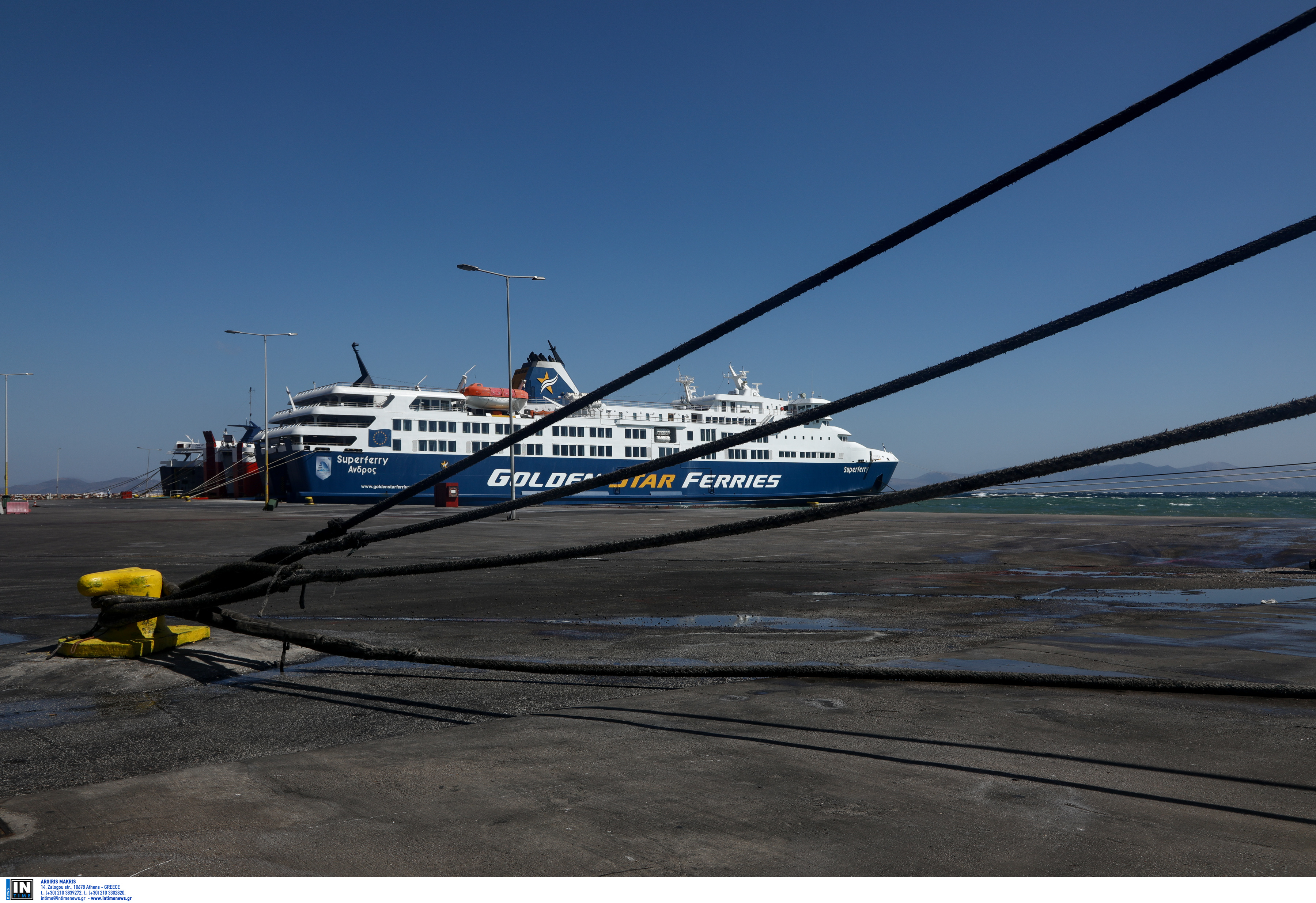 Συναγερμός μετά από ύποπτο κρούσμα για κορονοϊό στο πλοίο “Θεολόγος” που δένει στη Ραφήνα