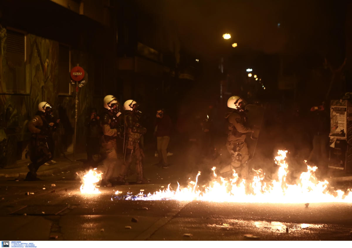 Επέτειος Γρηγορόπουλου: Συλλήψεις και προσαγωγές σε Εξάρχεια, Πάτρα, Θεσσαλονίκη