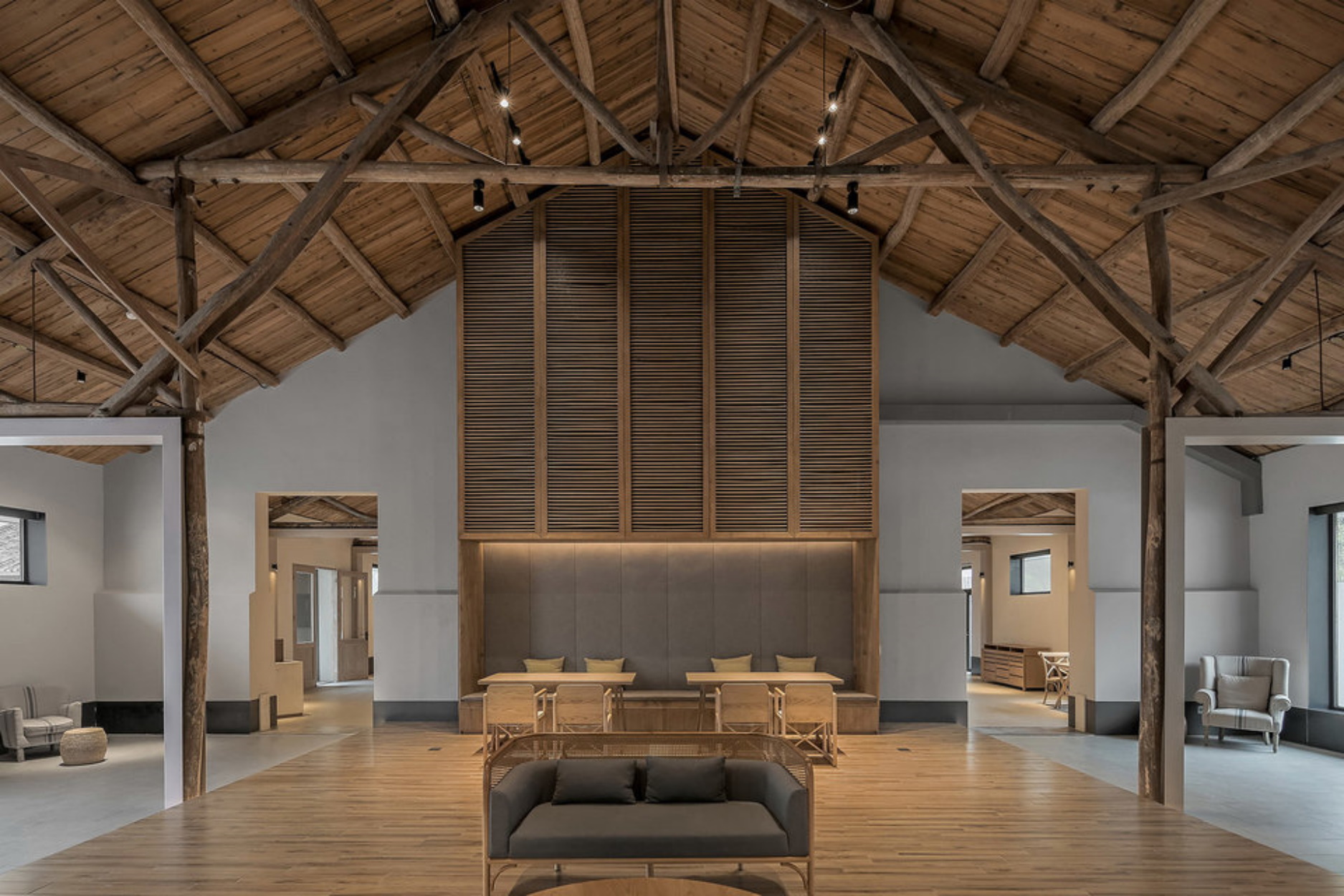 Ένας παλιός σταθμός σιτηρών μετατράπηκε σε ένα πανέμορφο ξενοδοχείο