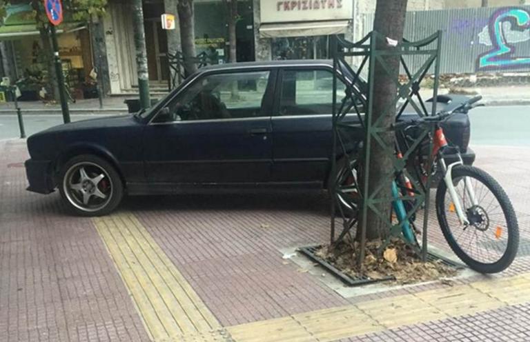Λάρισα: Συνεχίζονται τα παράνομα παρκαρίσματα! Δύο παραβάσεις σε μία φωτογραφία [pics]