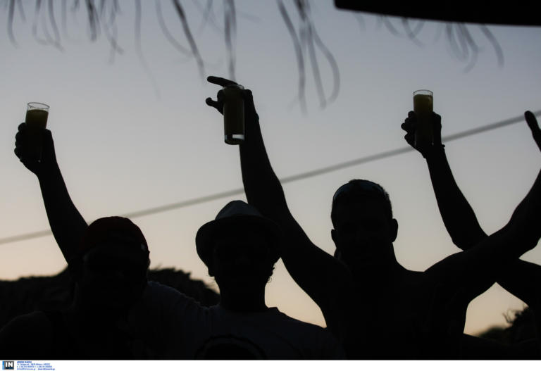 Τουλάχιστον 12 άνθρωποι πέθαναν από ποτά μπόμπες στον Ισημερινό