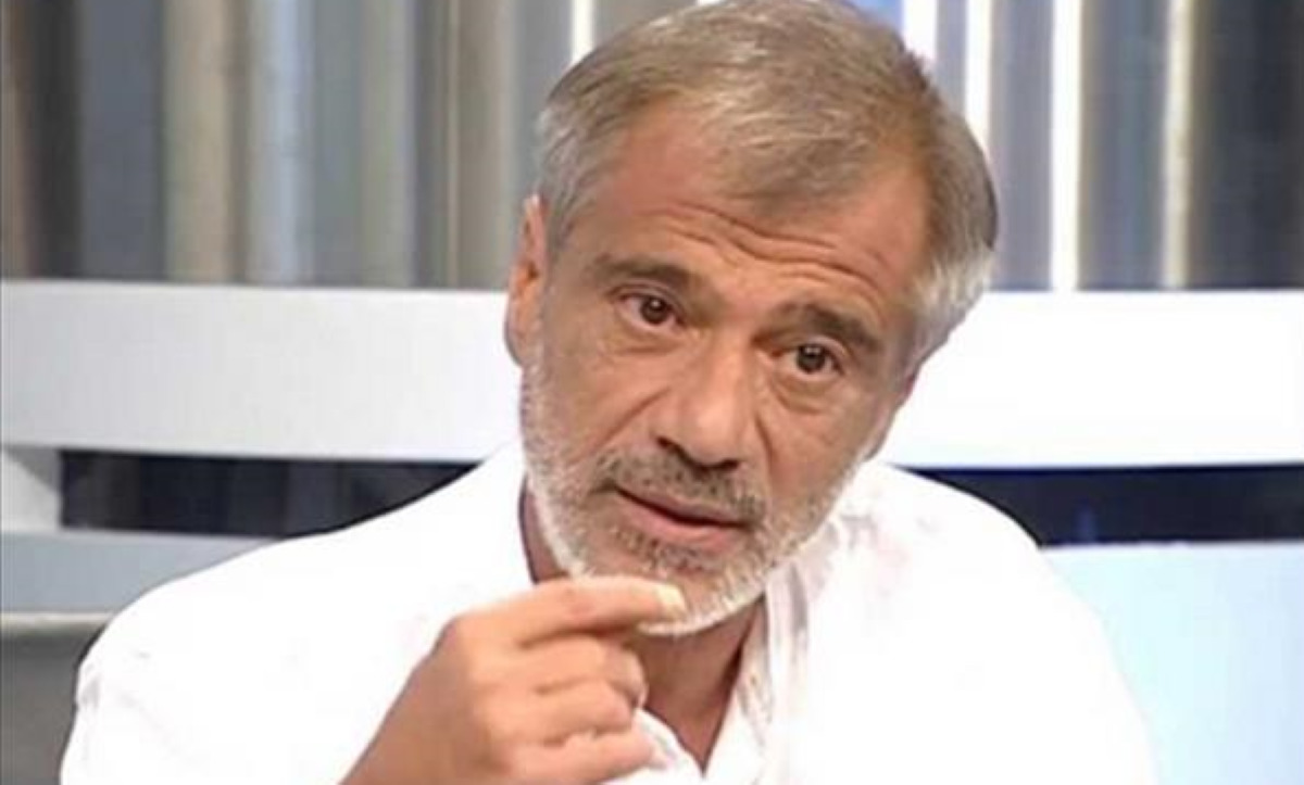 Ο Αντώνης Πρέκας προκαλεί με ένα βιβλίο – έκπληξη