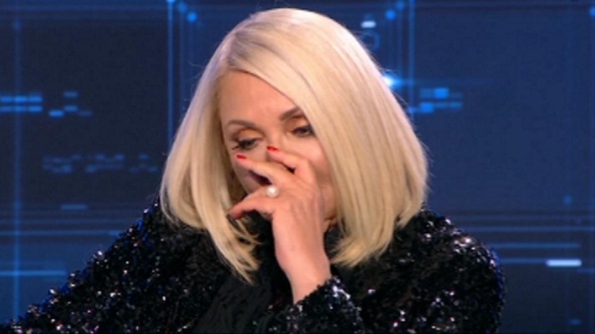 Πρωτοφανής εξομολόγηση από την Ρούλα Κορομηλά! Συγκινημένη και με τρεμάμενη φωνή μίλησε ανοικτά για όλα…