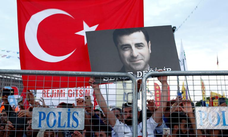 Τουρκία: Κάλεσμα Ντεμιρτάς στα κόμματα της αντιπολίτευσης να ενωθούν απέναντι στον Ερντογάν