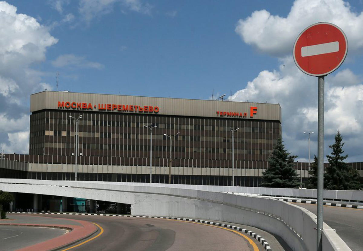 Τρόμος στο αεροδρόμιο της Μόσχας! Αεροπλάνο βγήκε από τον διάδρομο