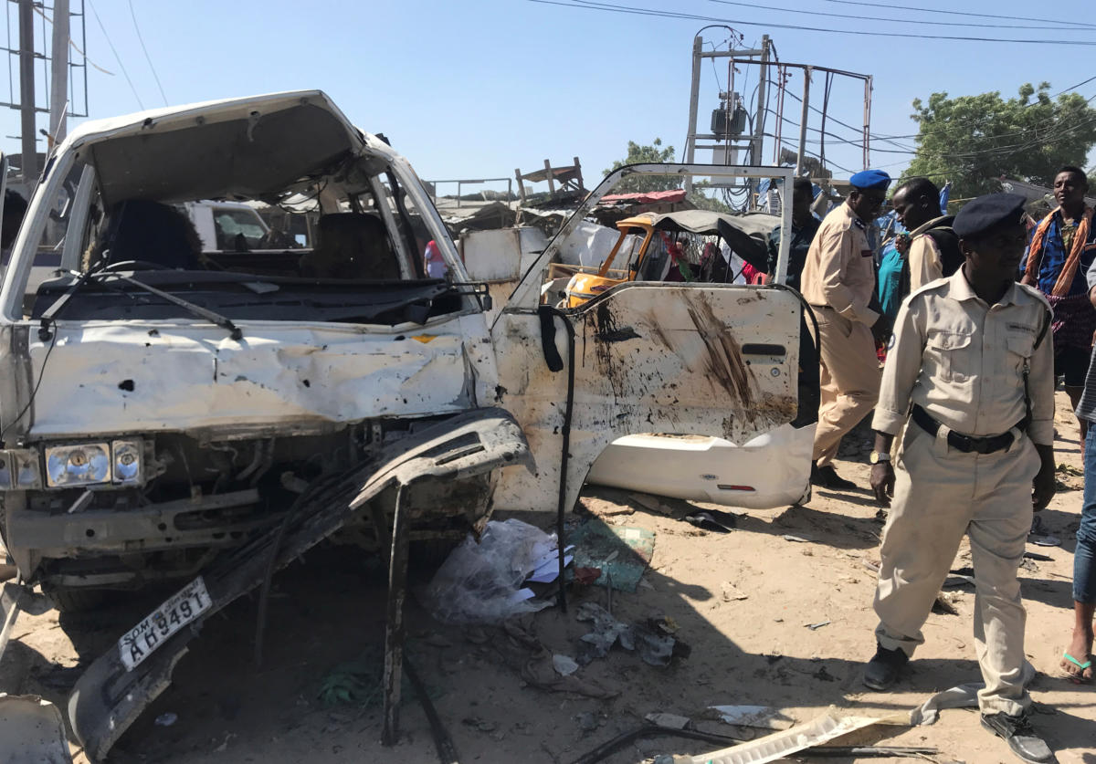 Σομαλία: 100 οι νεκροί από την έκρηξη παγιδευμένου αυτοκινήτου – video