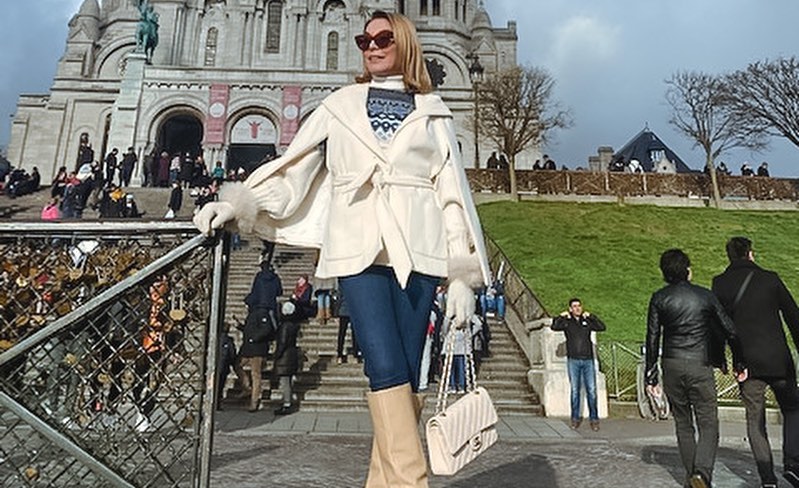 Τατιάνα Στεφανίδου: Χριστούγεννα στο Παρίσι με την οικογένειά της! [pics,vid]