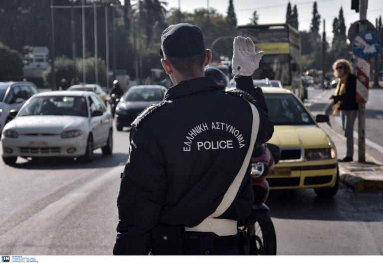 Αδιάβατη η Αθήνα από τις συγκεντρώσεις και πορείες στην 11η επέτειο της δολοφονίας του Αλέξη Γρηγορόπουλου!
