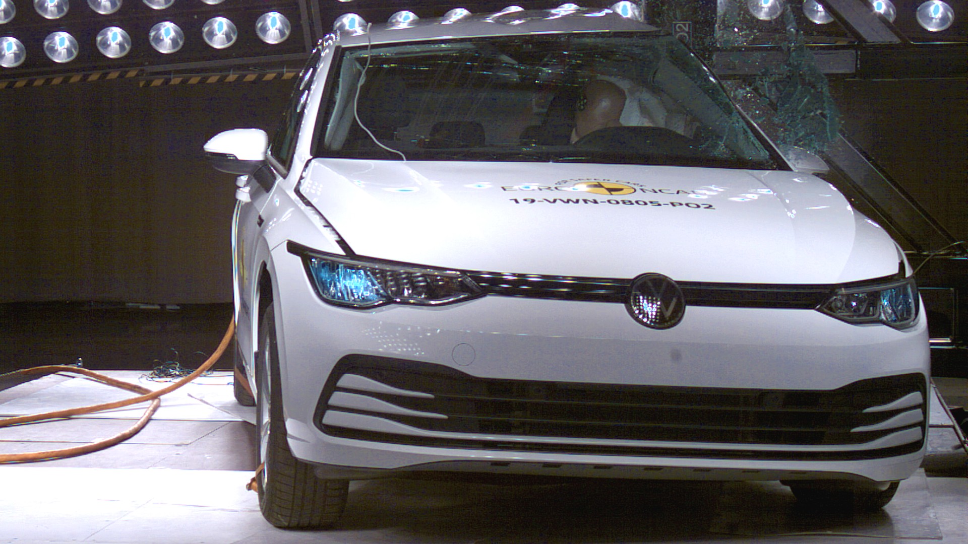 Πως τα πήγαν το νέο VW Golf και το νέο Ford Puma στις δοκιμές πρόσκρουσης του Euro NCAP; [vid]