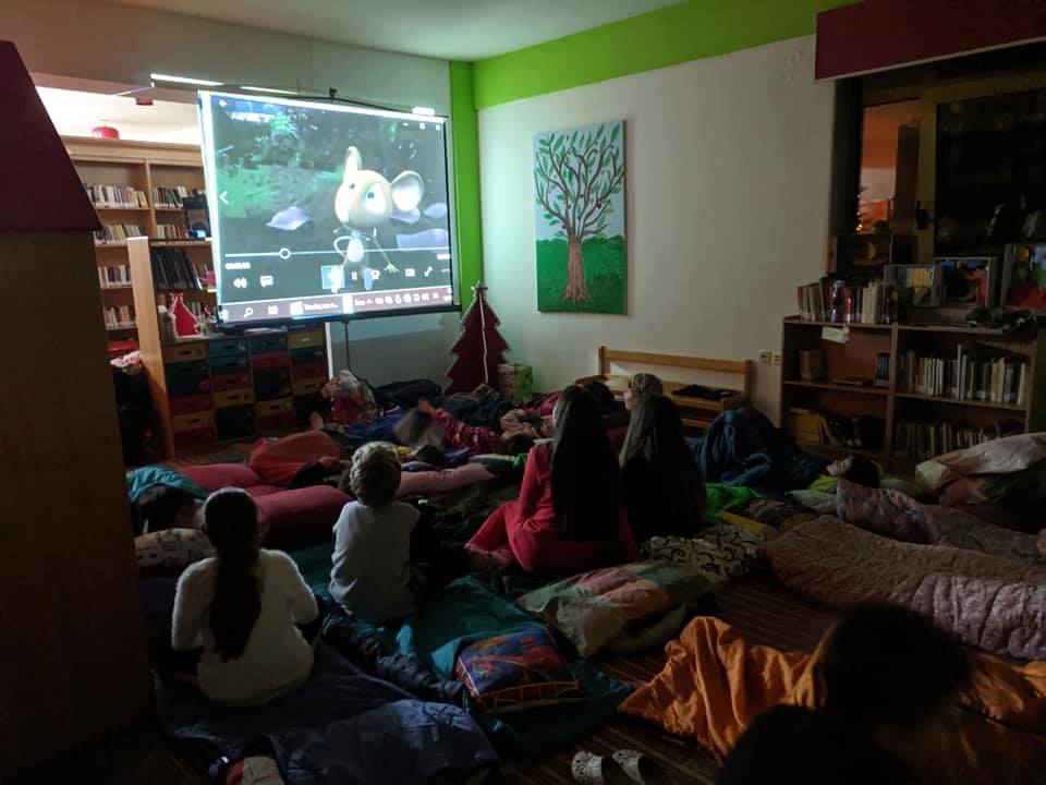 Καβάλα: Παραμυθένια νύχτα για 16 τυχερά παιδιά! Το αξέχαστο βράδυ στη δημοτική βιβλιοθήκη [pics]