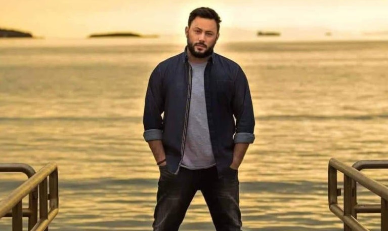 Αλέξης Ιατρίδης: Συνεργάζεται με σπουδαίους δημιουργούς στο δισκογραφικό του ντεμπούτο!