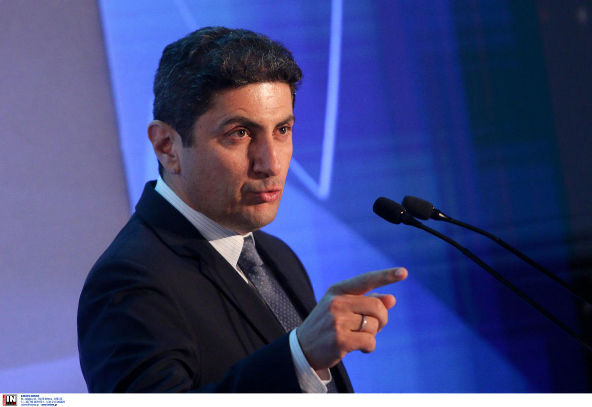 Αυγενάκης: “Αν φτάσουμε στο απροχώρητο, ίσως κάνουμε Grexit μόνοι μας”