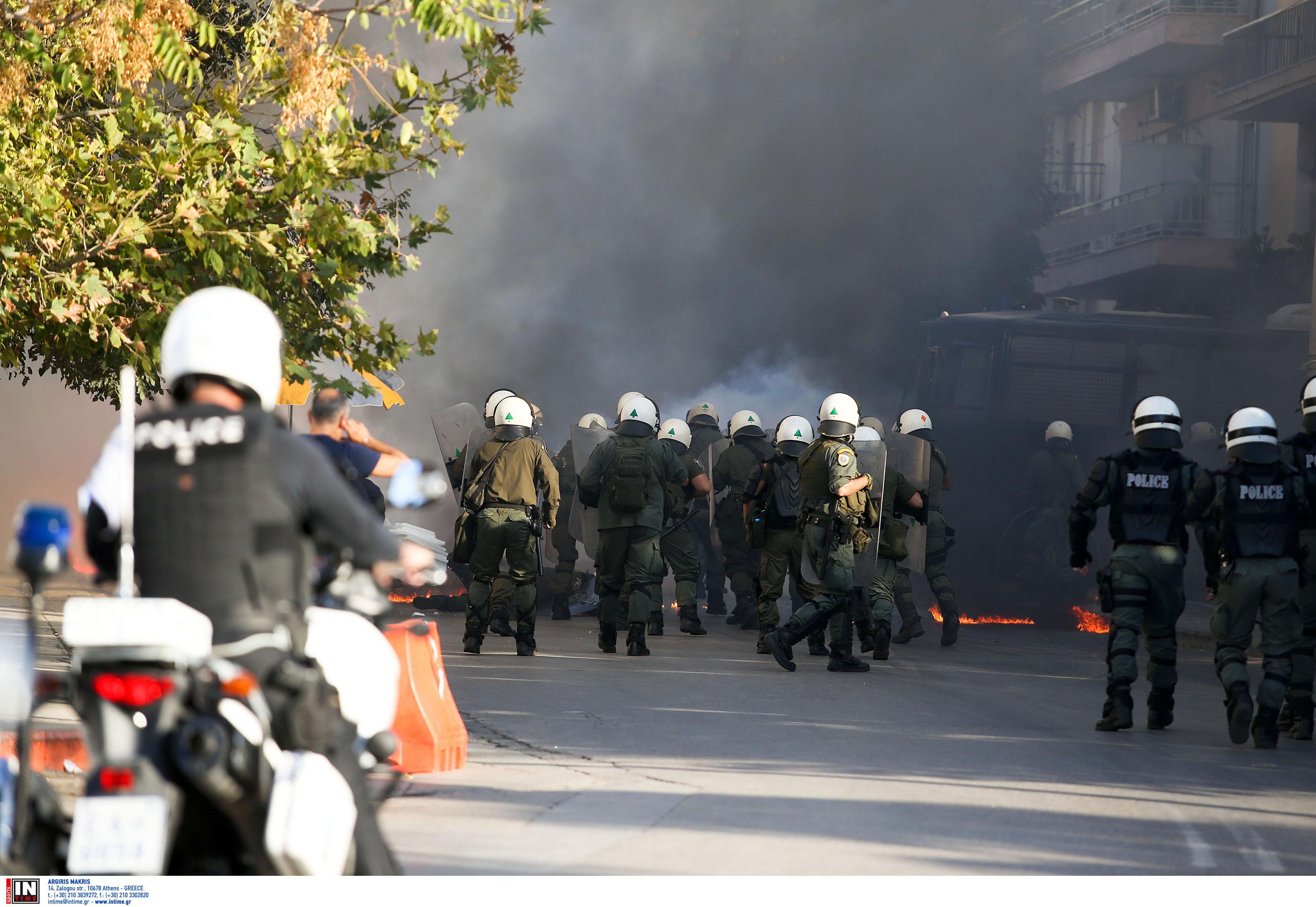 Συγκρούσεις μεταξύ οπαδών και αστυνομίας στην Ηλιούπολη! Τραυματισμοί και προσαγωγές