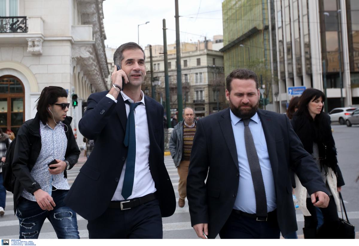 Δήμος Αθηναίων: Μήνυση για ύποπτες κινήσεις τραπεζικού λογαριασμού σχολικής επιτροπής