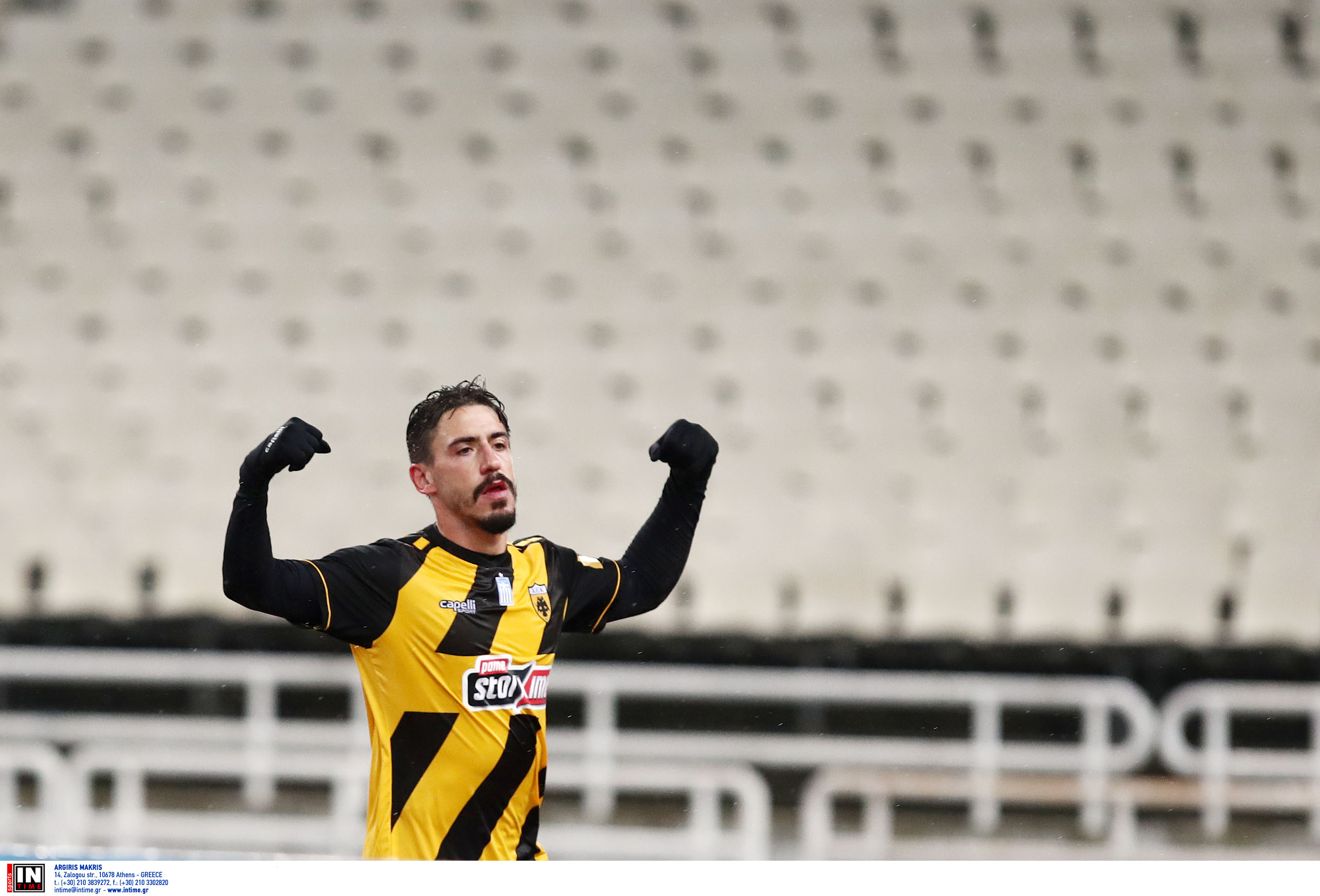 ΑΕΚ: Μπήκαν Σιμόες και Μπακάκης