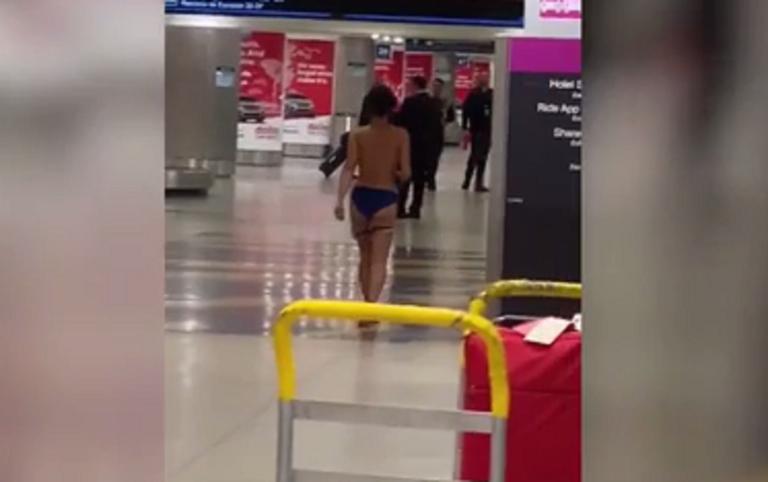 Περπατούσε αμέριμνη στο αεροδρόμιο και άρχισε να πετάει όλα της ρούχα! Όταν την πήραν χαμπάρι είχε μείνει τσίτσιδη