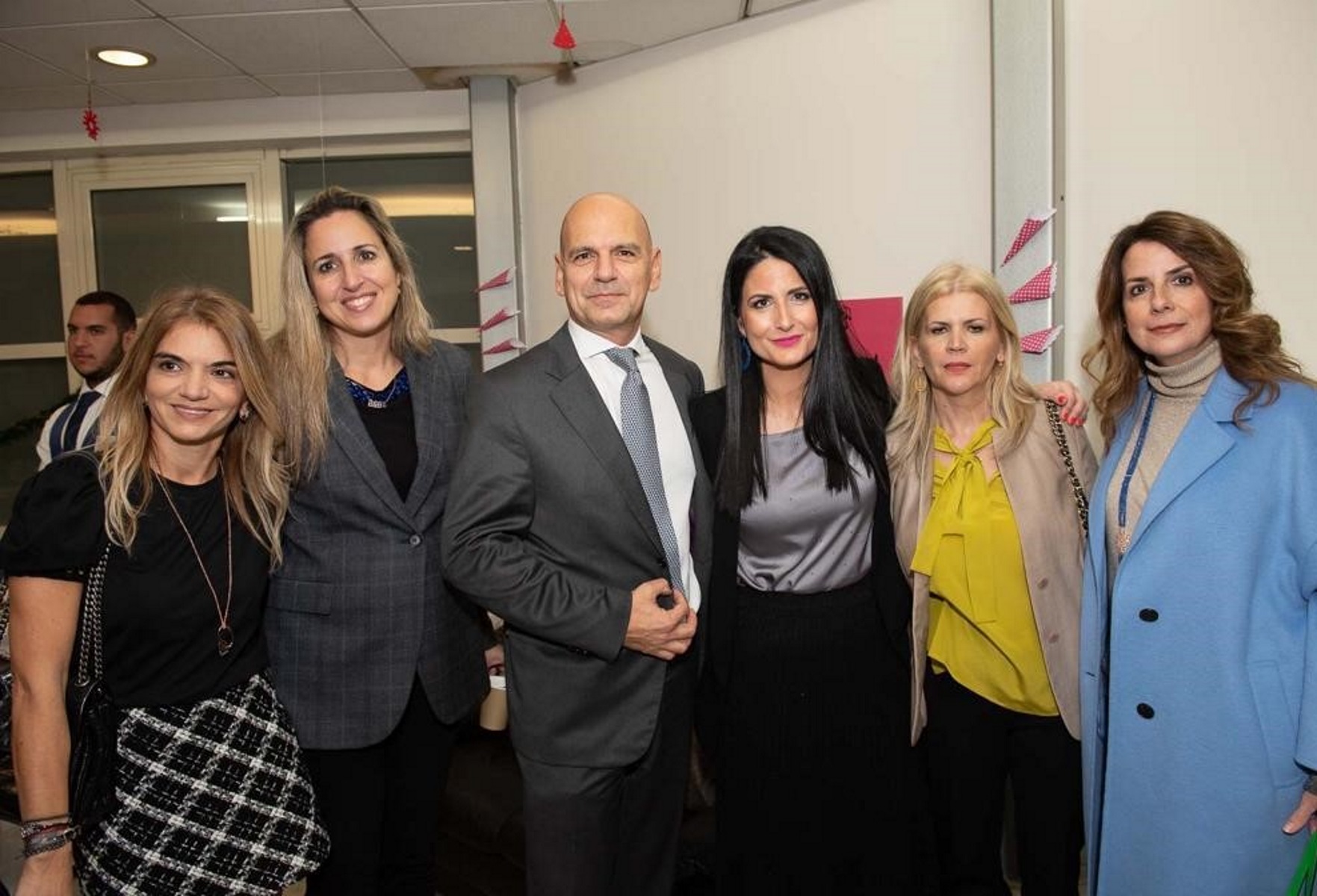 Δυναμικά και Χριστουγεννιάτικα ξεκίνησε τη λειτουργία του ο Σύλλογος Φίλων Μαιευτικής – Γυναικολογικής Κλινικής του Αρεταιείου Νοσοκομείου