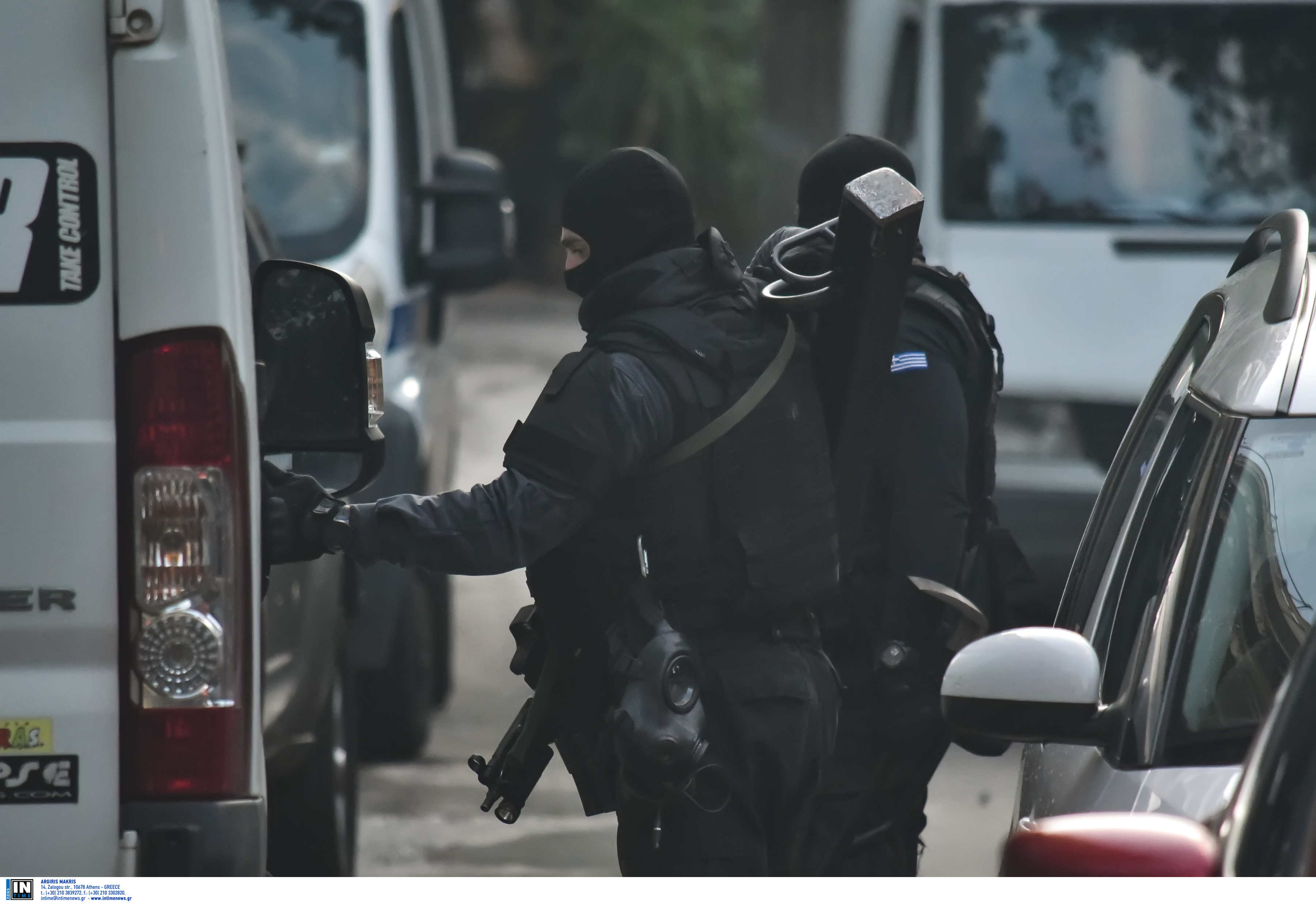 Επιχείρηση της ΕΛΑΣ σε κτίριο στο κέντρο της Αθήνας