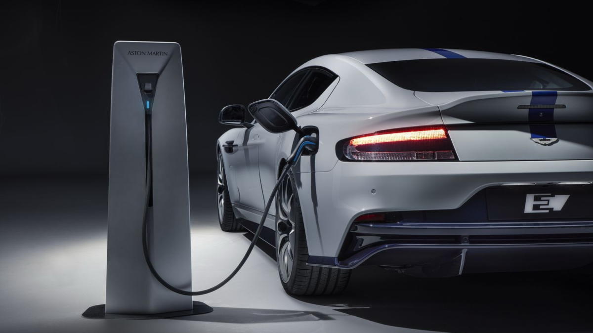 H Aston Martin ακύρωσε την παραγωγή της ηλεκτρικής Rapide E
