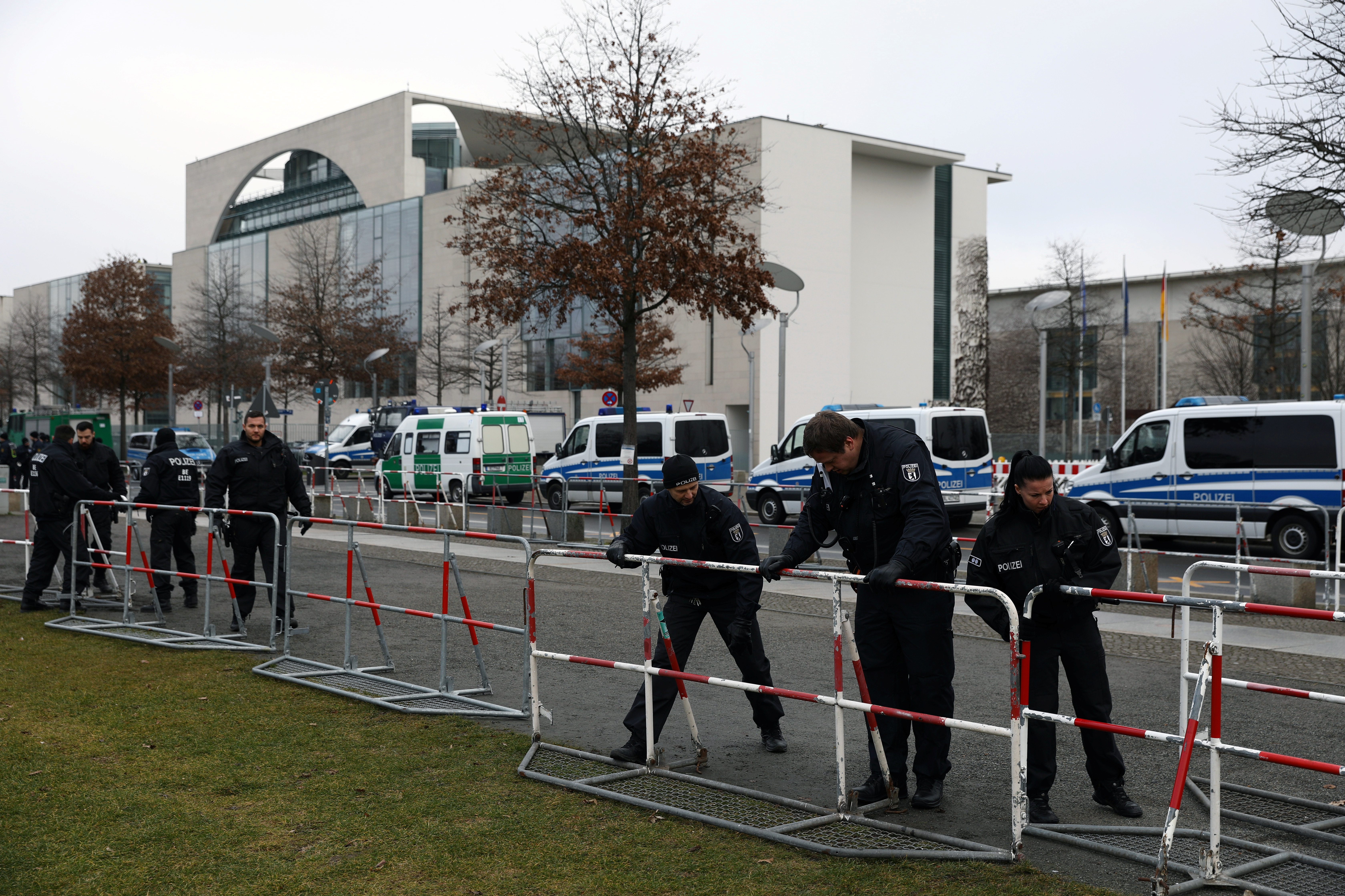 Σμύρνη: Ένοπλη επίθεση στο προξενείο της Σουηδίας – Τραυματίστηκε υπάλληλος
