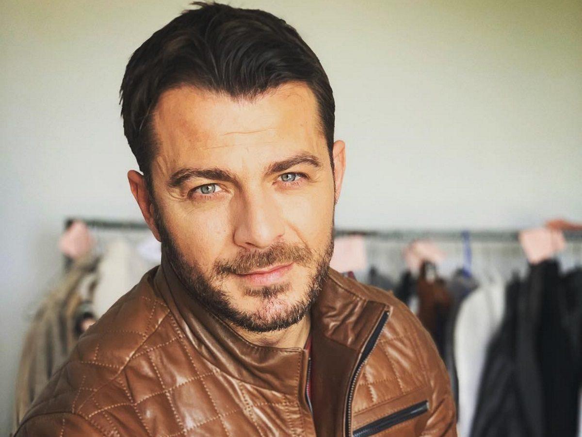 Γιώργος Αγγελόπουλος: Παρακολούθησε επί σκηνής την Ντορέττα Παπαδημητρίου! Τι συμβαίνει μεταξύ τους;