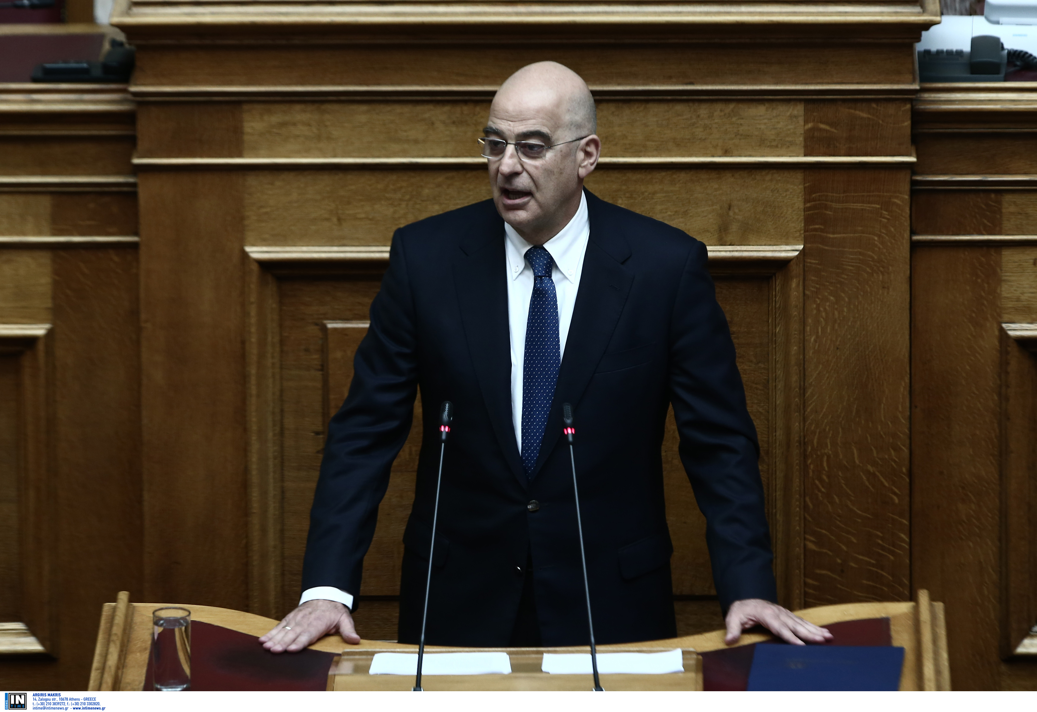 Δένδιας